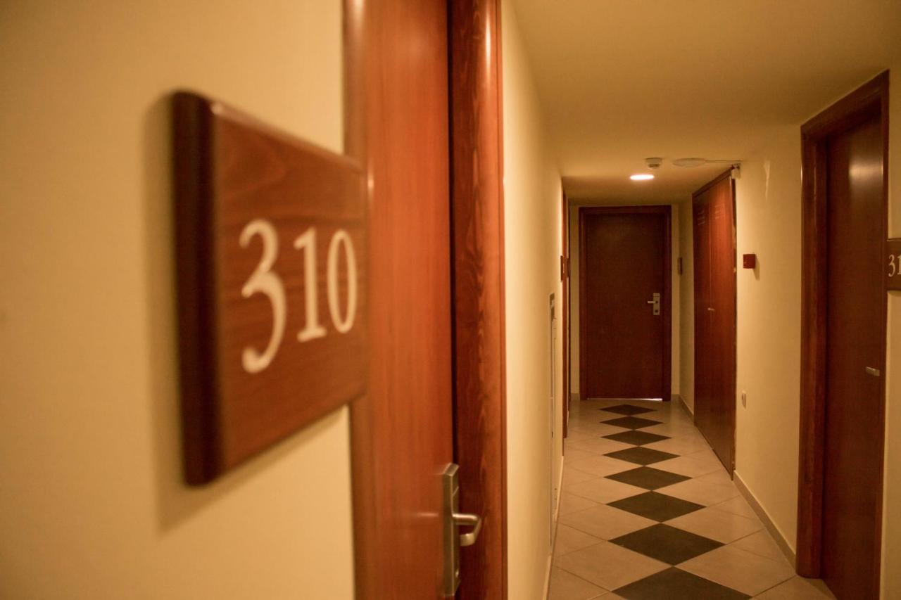 Americana Hotel コス・タウン エクステリア 写真